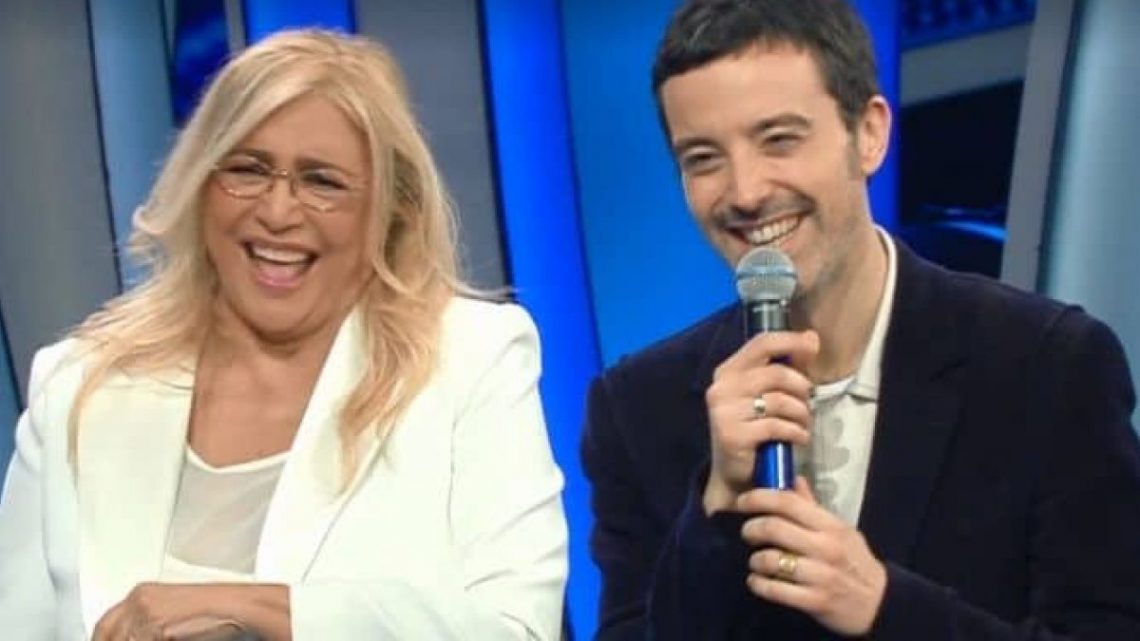 Domenica In, Diodato conferma: “Fai Rumore? è anche per Levante” (VIDEO) Domenica In, Diodato conferma: “Fai Rumore? è anche per Levante” (VIDEO)