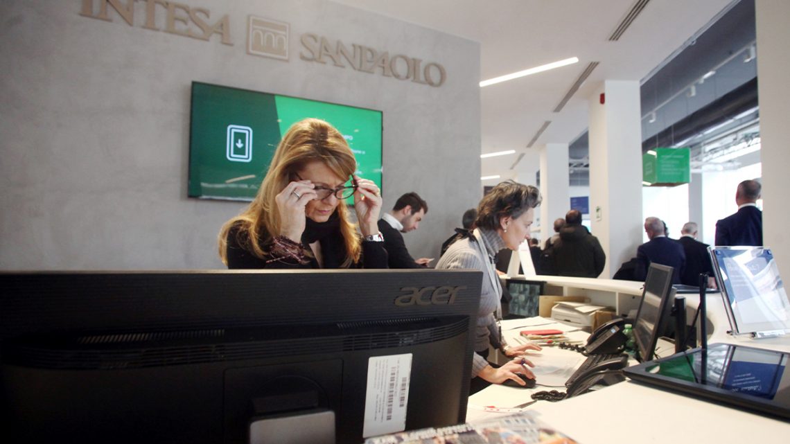 Clamoroso Intesa Sanpaolo fa un offerta per comprare Ubi Banca Clamoroso Intesa Sanpaolo fa un offerta per comprare Ubi Banca