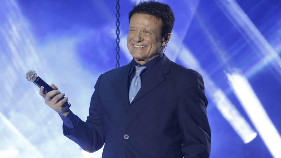 Amici 19, Massimo Ranieri nuovo giudice del serale Amici 19, Massimo Ranieri nuovo giudice del serale