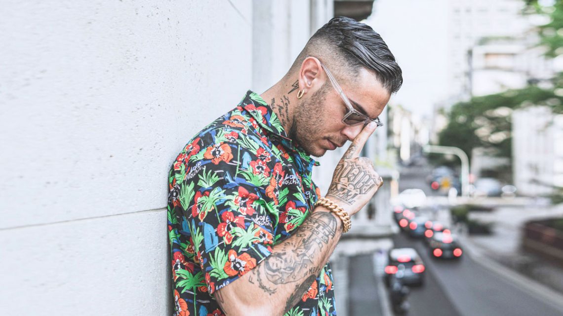 Nemmeno la quarantena ferma Emis Killa, fuori con 3 freestyle Nemmeno la quarantena ferma Emis Killa, fuori con 3 freestyle