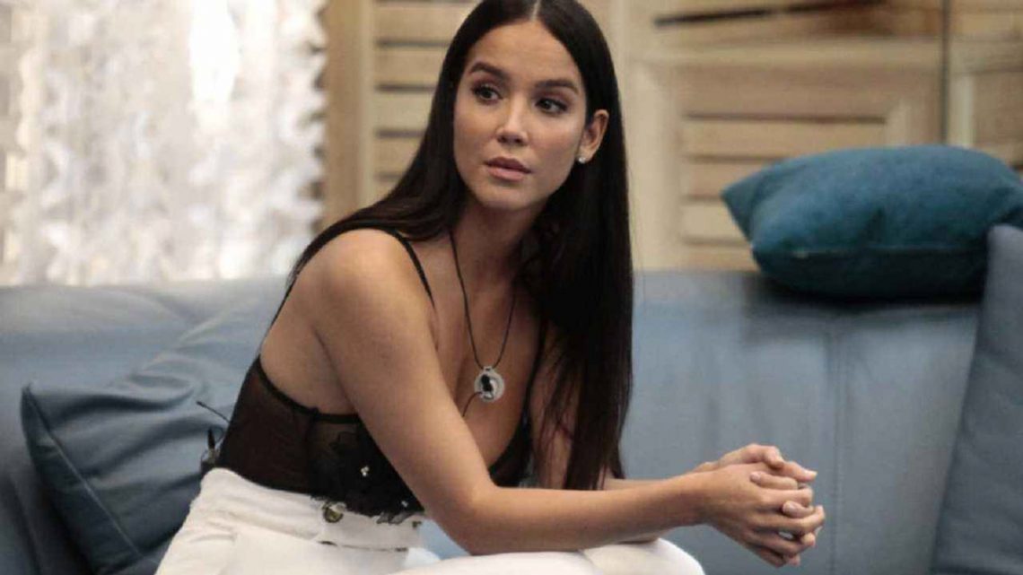 Paola Di Benedetto: polemica giusta o finto moralismo? Paola Di Benedetto: polemica giusta o finto moralismo?