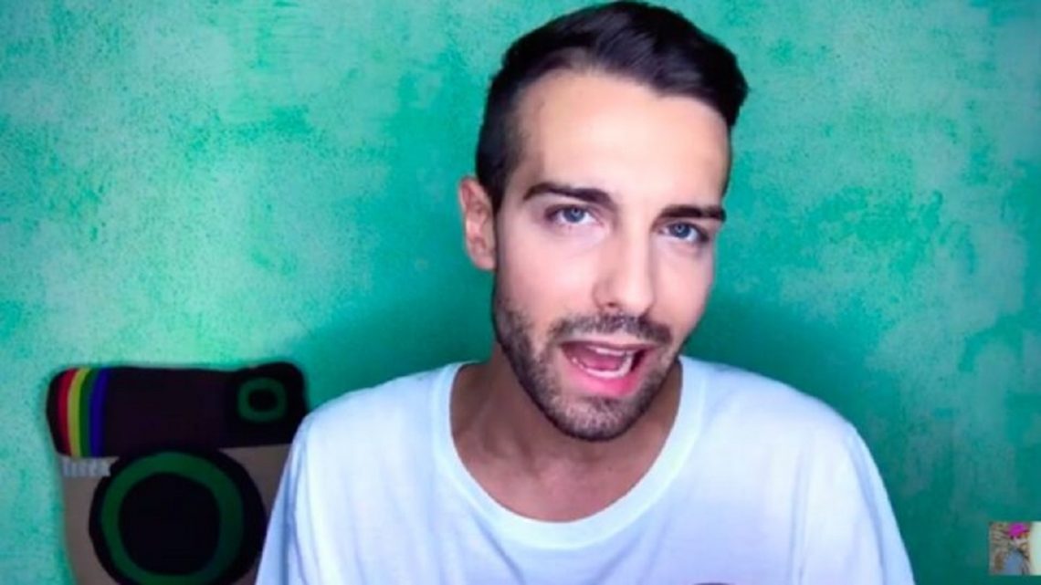 “Nel bene o nel male, purché se ne parli”, l’esperimento sociale dello Youtuber Issima91 “Nel bene o nel male, purché se ne parli”, l’esperimento sociale dello Youtuber Issima91