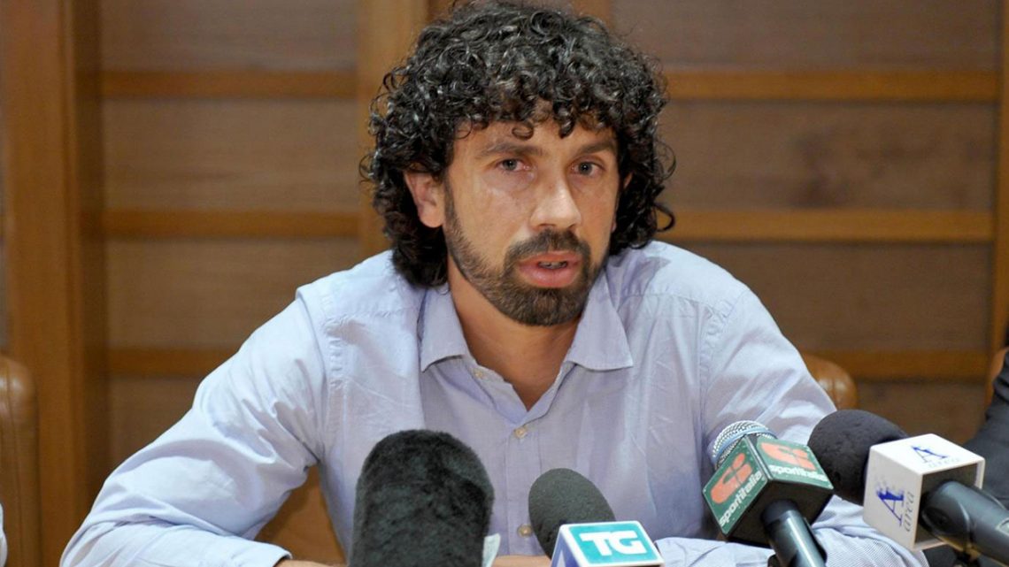 Effetto Coronavirus, Damiano Tommasi presidente AIC “Euro 2020 e altre competizioni a rischio” Effetto Coronavirus, Damiano Tommasi presidente AIC “Euro 2020 e altre competizioni a rischio”