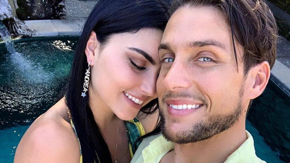 “SIAMO PRONTI AD ACCOGLIERE LA CICOGNA? CERTO CHE SÌ” U&D ANDREA DEL CORSO E TERESA LANGELLA “SIAMO PRONTI AD ACCOGLIERE LA CICOGNA? CERTO CHE SÌ” U&D ANDREA DEL CORSO E TERESA LANGELLA