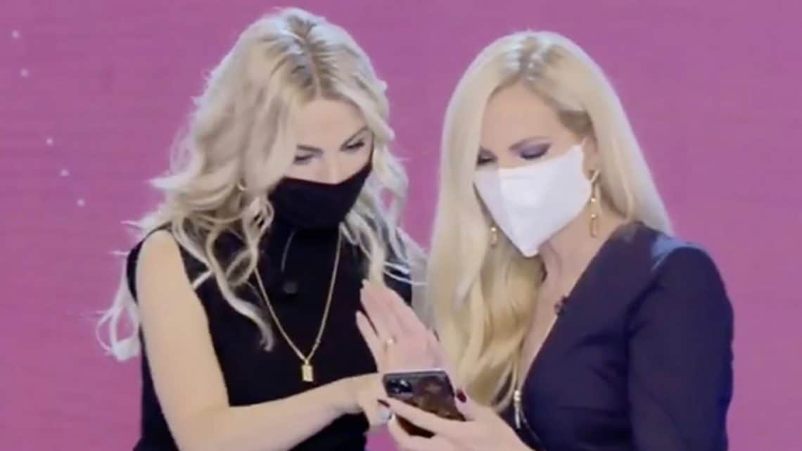 Federica Panicucci smaschera Andrea Zelletta in diretta: “Ho letto i messaggi di Alice Fabbrica”! Federica Panicucci smaschera Andrea Zelletta in diretta: “Ho letto i messaggi di Alice Fabbrica”!