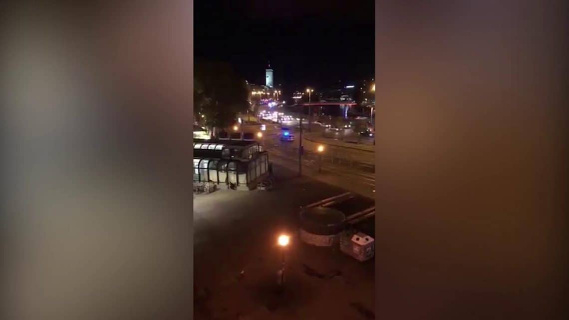 Austria: spari vicino una Sinagoga, un morto!! Austria: spari vicino una Sinagoga, un morto!!