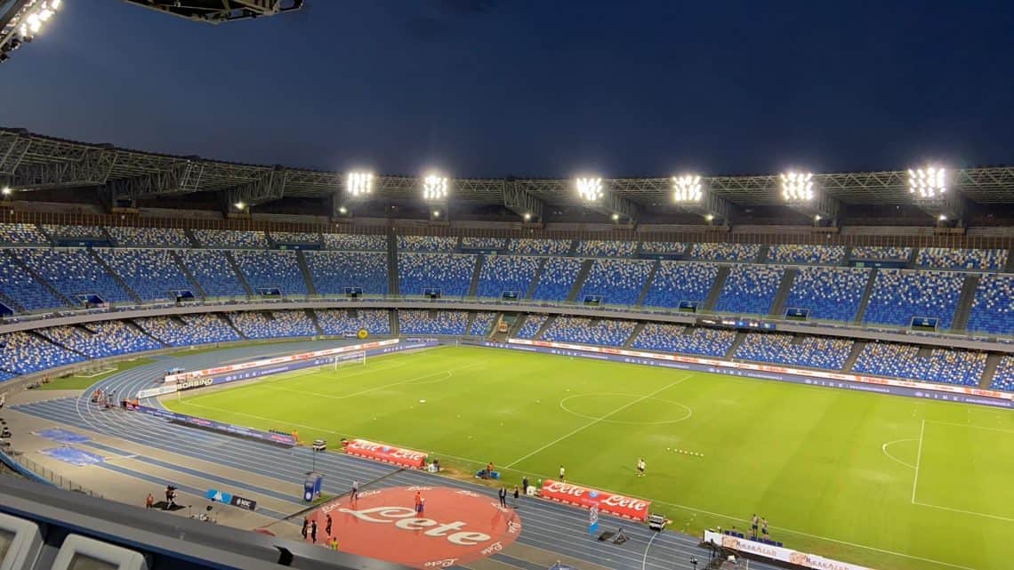 Il San Paolo verrà dedicato a Maradona Il San Paolo verrà dedicato a Maradona