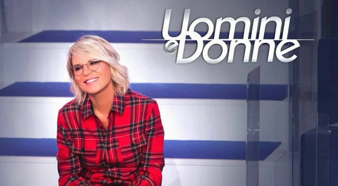 Maria de Filippi spiega perché conduce seduta Uomini e Donne Maria de Filippi spiega perché conduce seduta Uomini e Donne