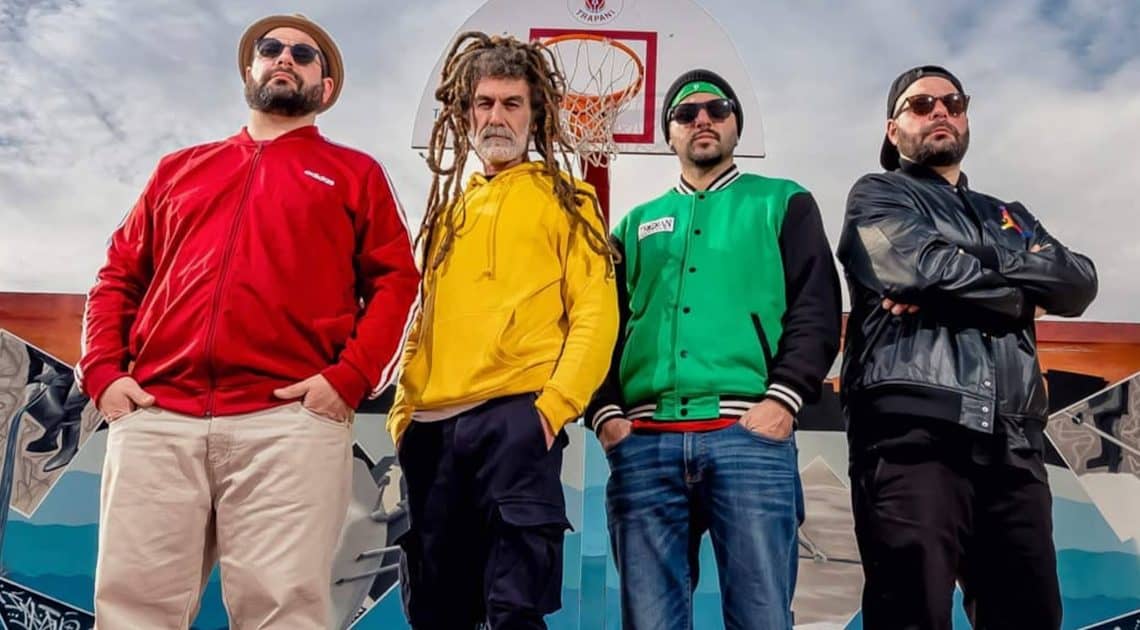 Shakalab feat Sud Sound System e Inoki: “Parasite” è il nuovo singolo disponibile Shakalab feat Sud Sound System e Inoki: “Parasite” è il nuovo singolo disponibile