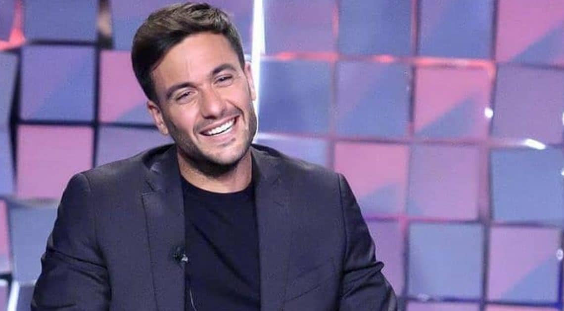 Pierpaolo Pretelli parla della fine della storia con Ariadna Romero Pierpaolo Pretelli parla della fine della storia con Ariadna Romero