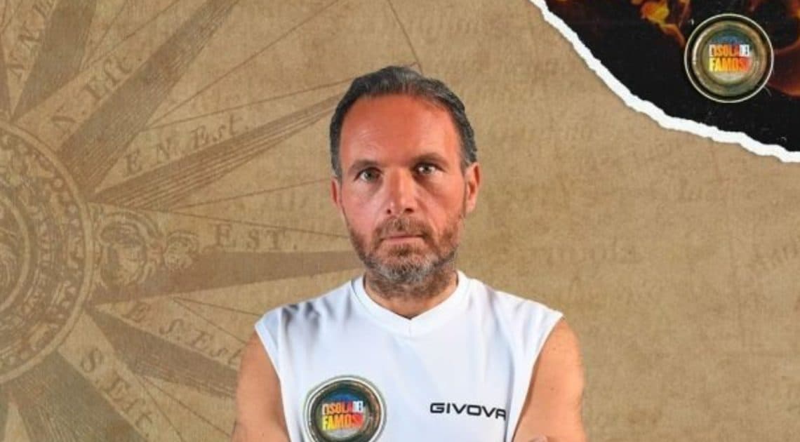 Isola dei Famosi: si ritira il visconte Guglielmotti Isola dei Famosi: si ritira il visconte Guglielmotti