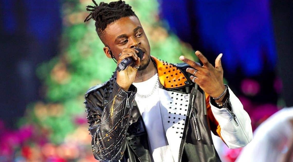 Amici 20, intervista a Esa Abrate: “Ho tanti sogni nel cassetto: mi piacerebbe diventare..” Amici 20, intervista a Esa Abrate: “Ho tanti sogni nel cassetto: mi piacerebbe diventare..”