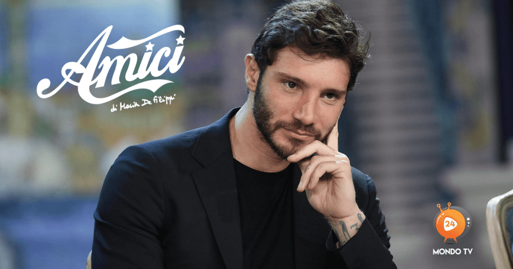 Amici 20, inizia il serale Stefano De Martino primo