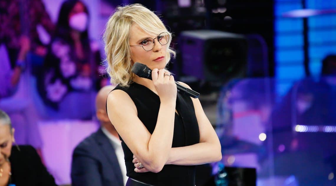 Ecco perchè Maria De Filippi non utilizza i social network Ecco perchè Maria De Filippi non utilizza i social network
