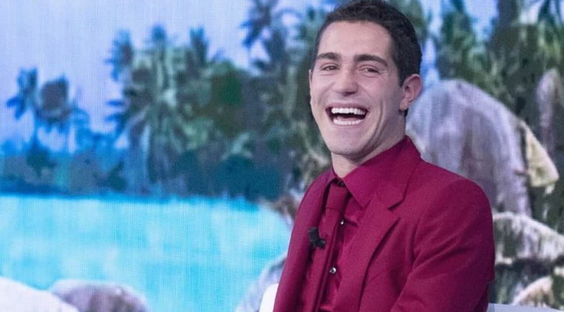 Tommaso Zorzi sbotta sui social verso chi critica la relazione con Tommaso Stanzani di Amici Tommaso Zorzi sbotta sui social verso chi critica la relazione con Tommaso Stanzani di Amici