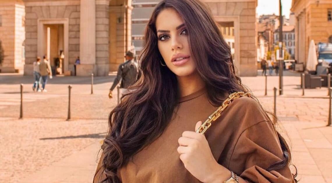 Antonella Fiordelisi, frecciatina a Zorzi “Confondere una puledra con un pony non è da te” Antonella Fiordelisi, frecciatina a Zorzi “Confondere una puledra con un pony non è da te”