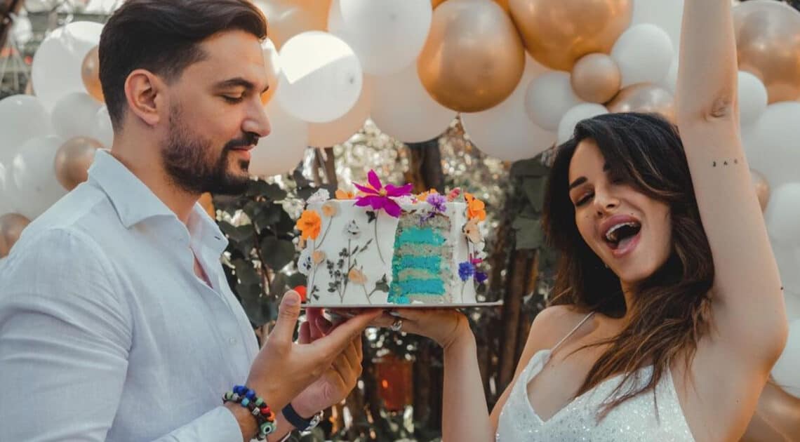 Uomini e Donne, Rosa Perrotta e Pietro Tartaglione svelano il nome e il sesso del secondo bebè in arrivo. Uomini e Donne, Rosa Perrotta e Pietro Tartaglione svelano il nome e il sesso del secondo bebè in arrivo.