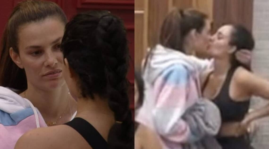 La Fazenda, Dayane Mello coccole e baci con Aline Mineiro, fan in delirio *VIDEO* La Fazenda, Dayane Mello coccole e baci con Aline Mineiro, fan in delirio *VIDEO*