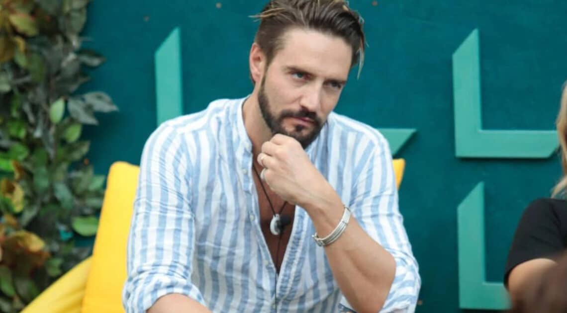 GF Vip 6, Alex Belli, spunta una paparazzata organizzata, ecco l’indiscrezione GF Vip 6, Alex Belli, spunta una paparazzata organizzata, ecco l’indiscrezione