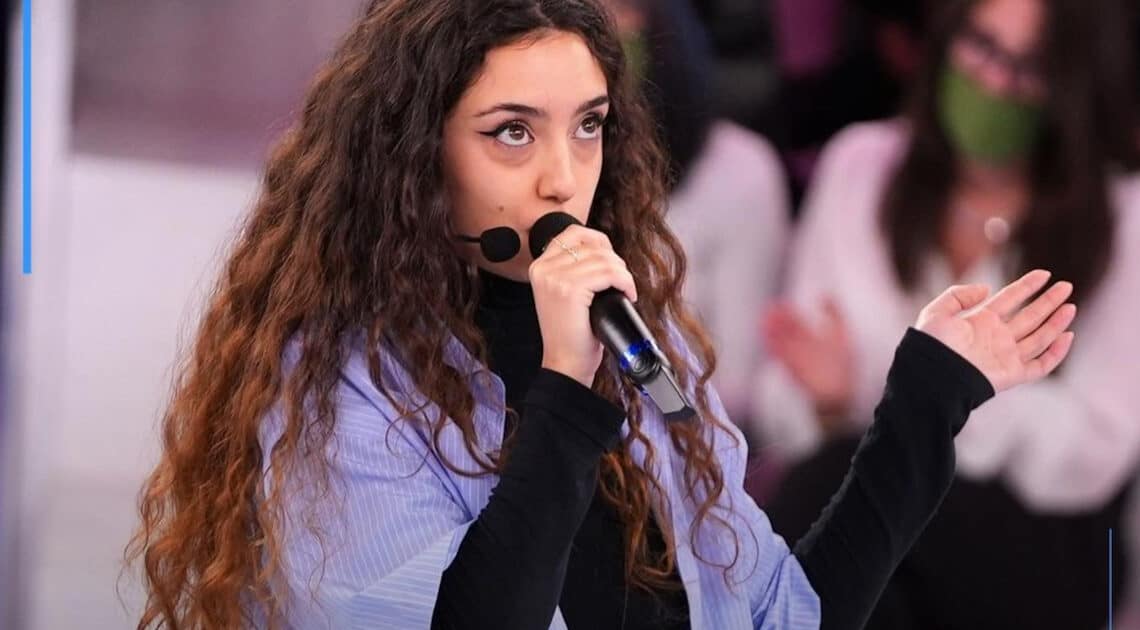 Amici 21, salta un altro fidanzato, nuova coppia nella scuola? Amici 21, salta un altro fidanzato, nuova coppia nella scuola?