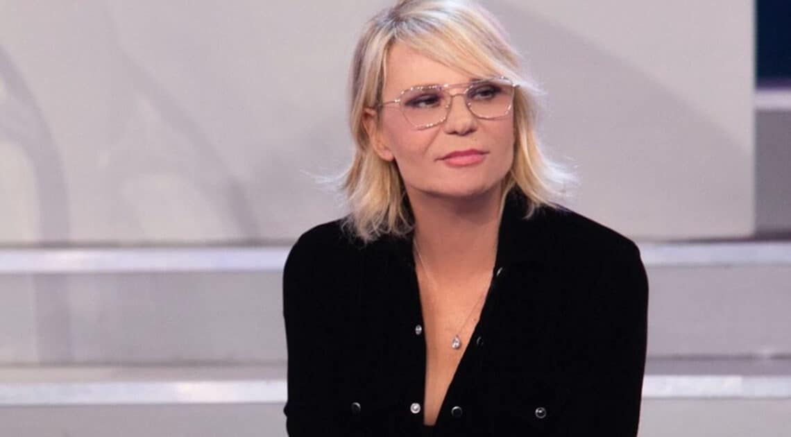 Anticipazioni UeD, Federica torna in studio, doppia esterna per Luca, ancora un litigio tra Tina e Pinuccia Anticipazioni UeD, Federica torna in studio, doppia esterna per Luca, ancora un litigio tra Tina e Pinuccia