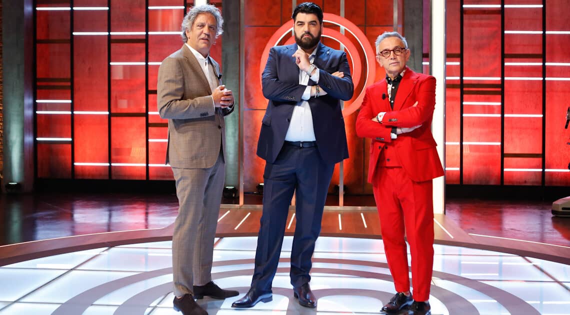 MASTERCHEF ITALIA: Ieri 840mila spettatori medi, nei 7 giorni 1.9milioni. Ecco gli eliminati MASTERCHEF ITALIA: Ieri 840mila spettatori medi, nei 7 giorni 1.9milioni. Ecco gli eliminati