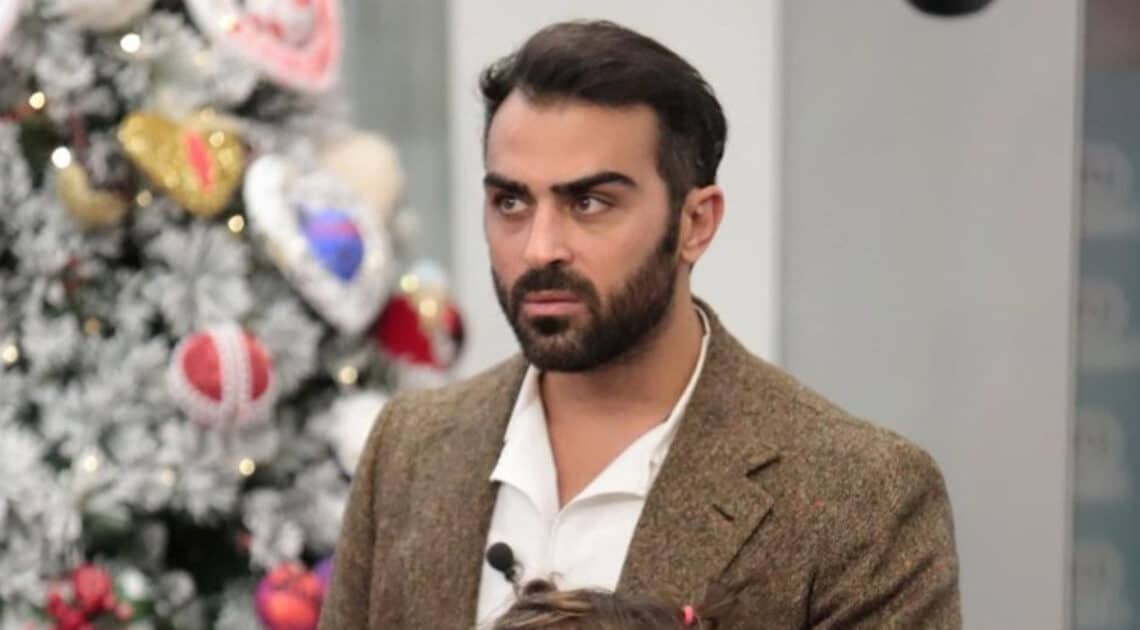 GF Vip, Gianmaria a Manila “Il 24 gennaio esco, a febbraio torno al lavoro, ho dato la mia parola” GF Vip, Gianmaria a Manila “Il 24 gennaio esco, a febbraio torno al lavoro, ho dato la mia parola”
