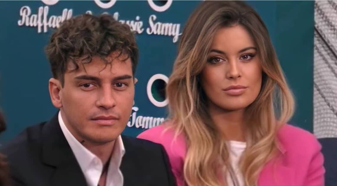 GF Vip, Alessandro e Sophie foto censurata su Instagram, l’ira della madre della Codegoni contro i moralisti del web GF Vip, Alessandro e Sophie foto censurata su Instagram, l’ira della madre della Codegoni contro i moralisti del web