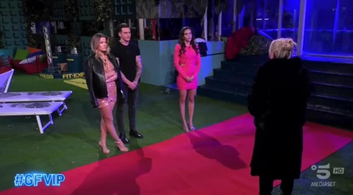 GF Vip, La mamma di Sophie mette in guardia la figlia “Guardati dai falsi amici” GF Vip, La mamma di Sophie mette in guardia la figlia “Guardati dai falsi amici”