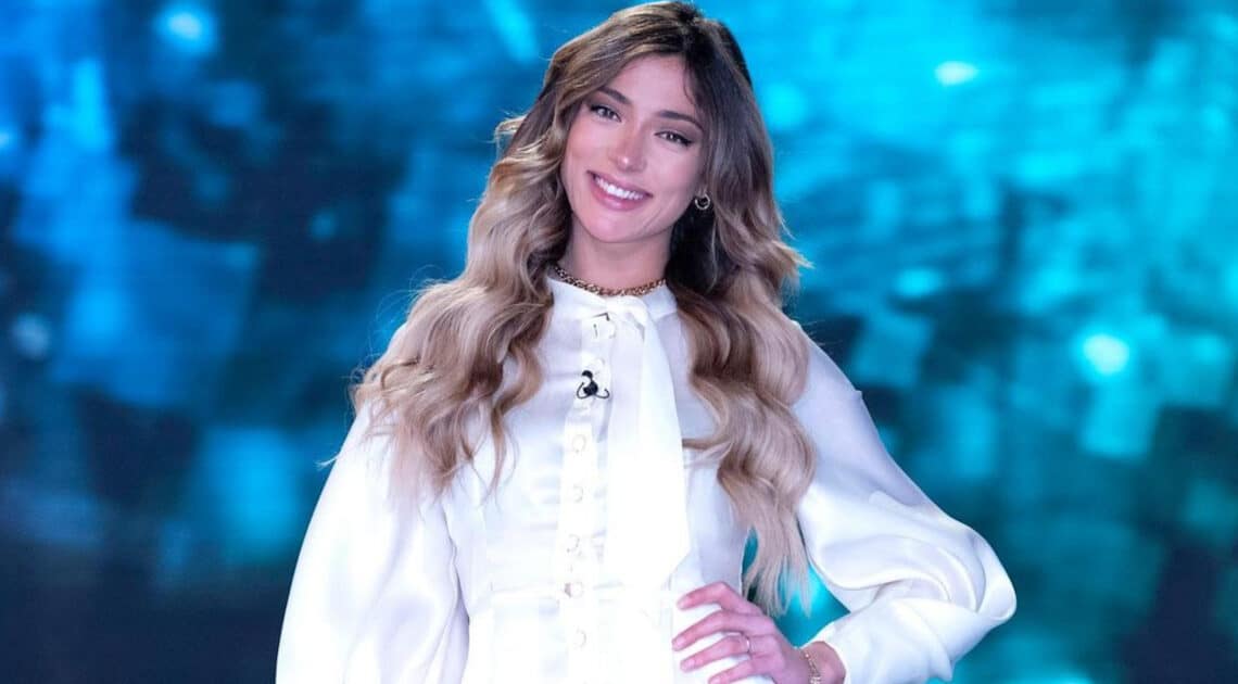 Soleil complice di una truffa da 5milioni di euro, fans in ansia, ma è uno scherzo de Le Iene Soleil complice di una truffa da 5milioni di euro, fans in ansia, ma è uno scherzo de Le Iene