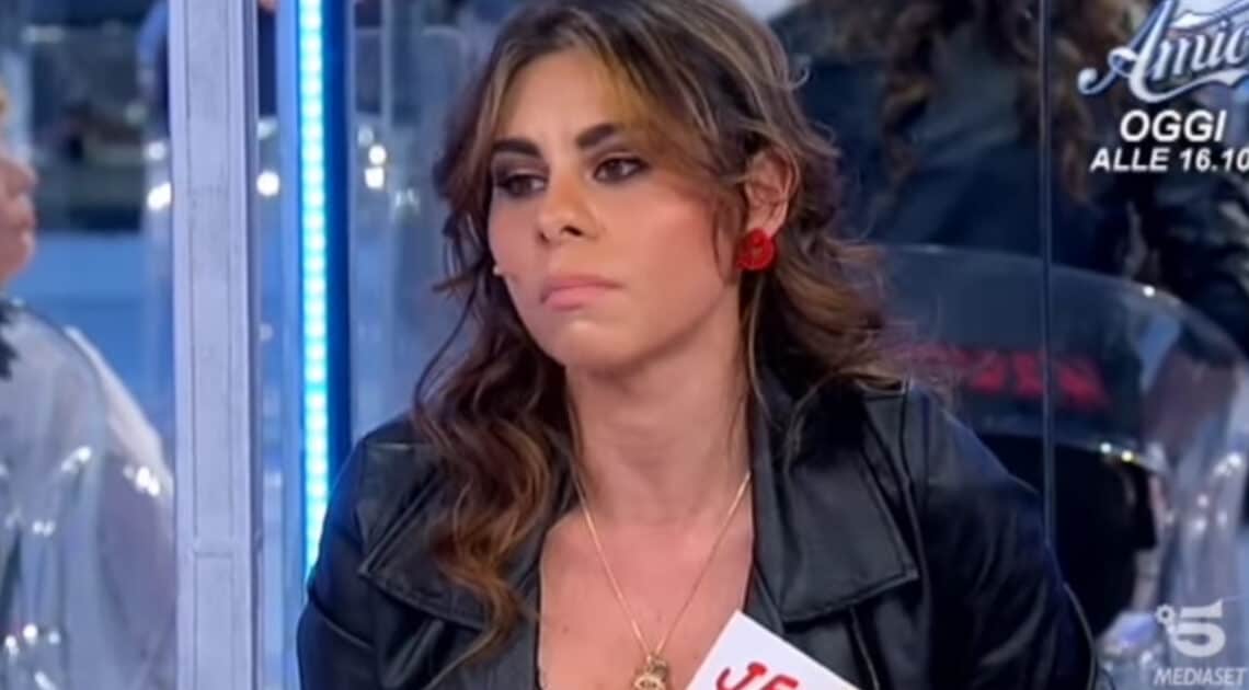 Uomini e Donne, Jessica Serra a gamba tesa contro il programma “Fatta fuori perchè ho rifiutato un accordo” Uomini e Donne, Jessica Serra a gamba tesa contro il programma “Fatta fuori perchè ho rifiutato un accordo”