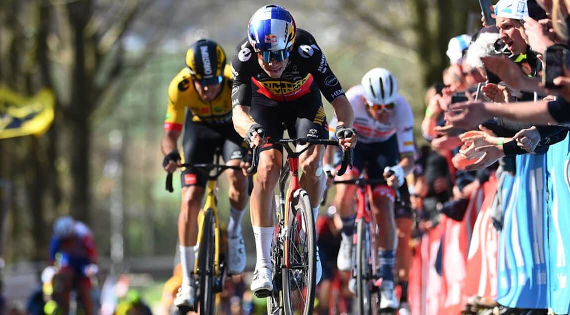 Ciclismo, Giro delle Fiandre: orari e come seguirlo in TV Ciclismo, Giro delle Fiandre: orari e come seguirlo in TV