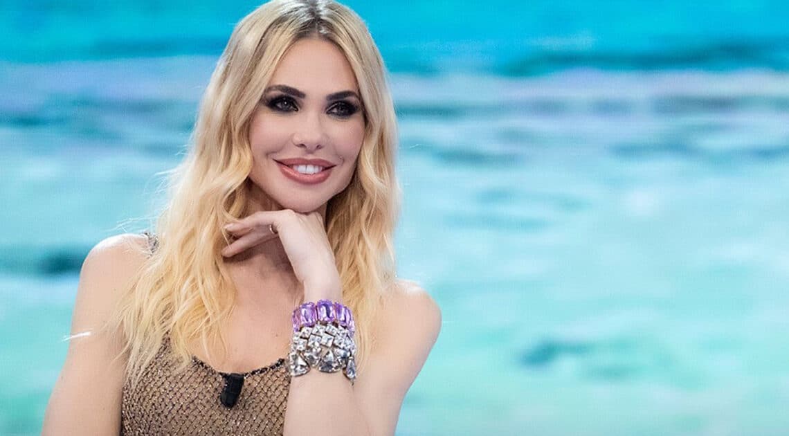 Anticipazioni Isola dei Famosi, tentazione per Carmen, confronto Roger-Estefania, prova di affinità tra Edoardo e Mercedesz Anticipazioni Isola dei Famosi, tentazione per Carmen, confronto Roger-Estefania, prova di affinità tra Edoardo e Mercedesz