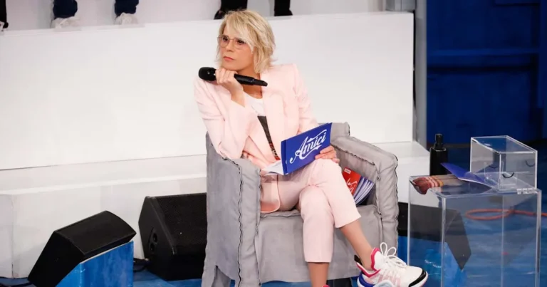 amici 22 Maria De Filippi