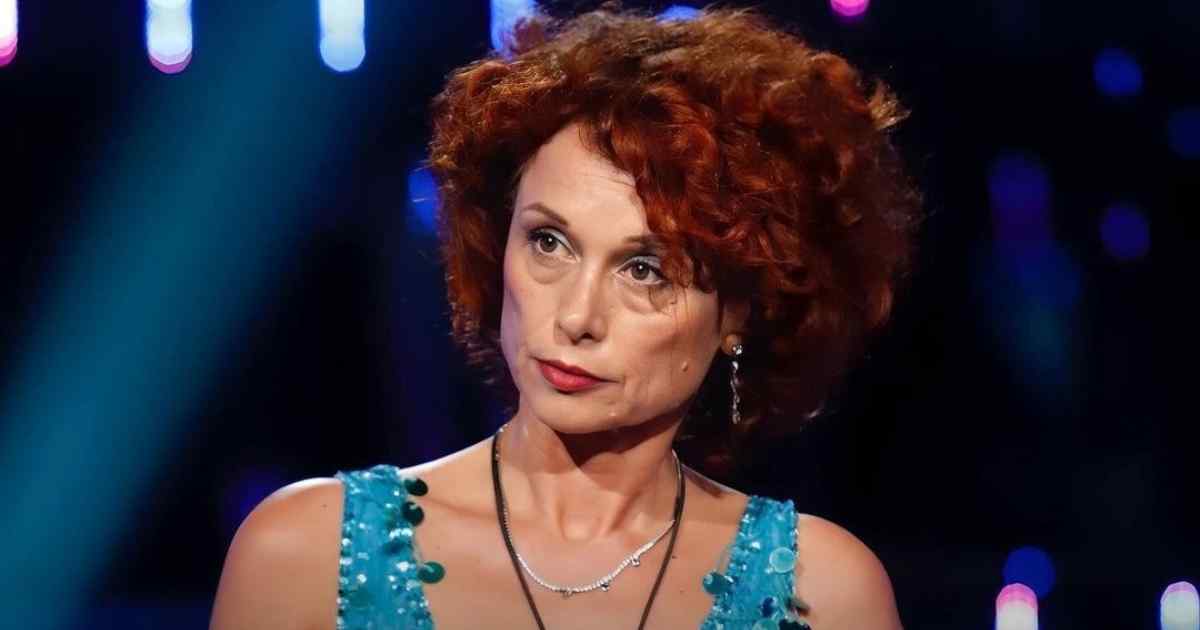 Grande Fratello, Beatrice Luzzi lascia la casa, ecco il motivo