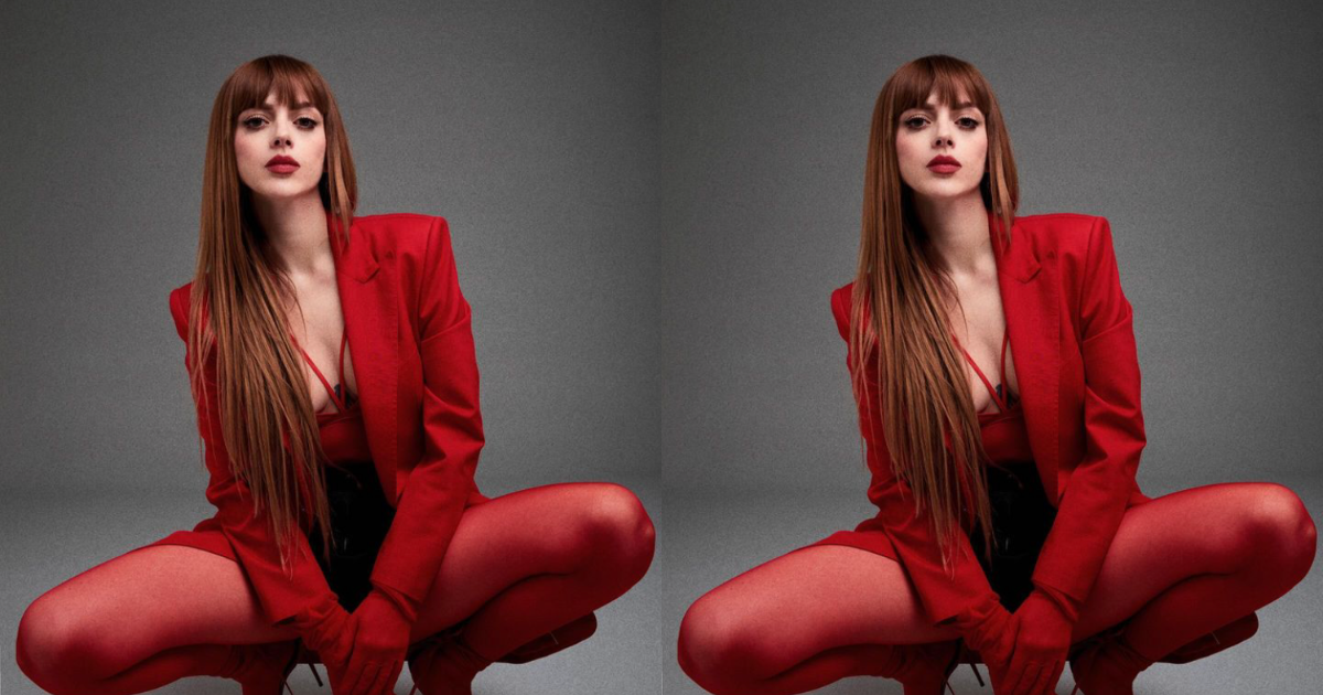 Annalisa è l’artista donna dei record, festeggia l’ultimo disco di platino con un look rosso fuoco, ecco quale