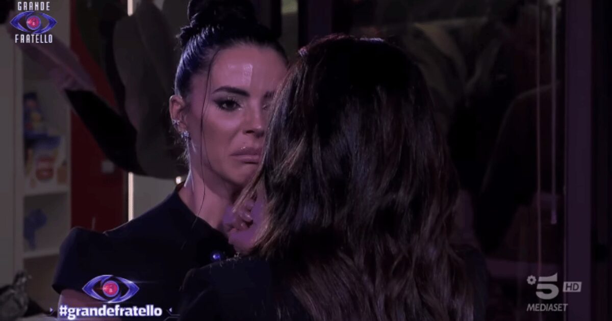 Grande Fratello, Shaila Gatta in lacrime : arriva la mamma e scattano le presentazioni ufficiali con Javier – ecco cosa è successo