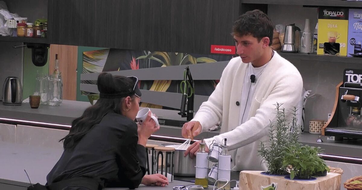 Grande Fratello, Tommaso ammette di essere affascinato da Maica e di averla vista in collegamento, Mariavittoria sente tutto ecco la sua reazione