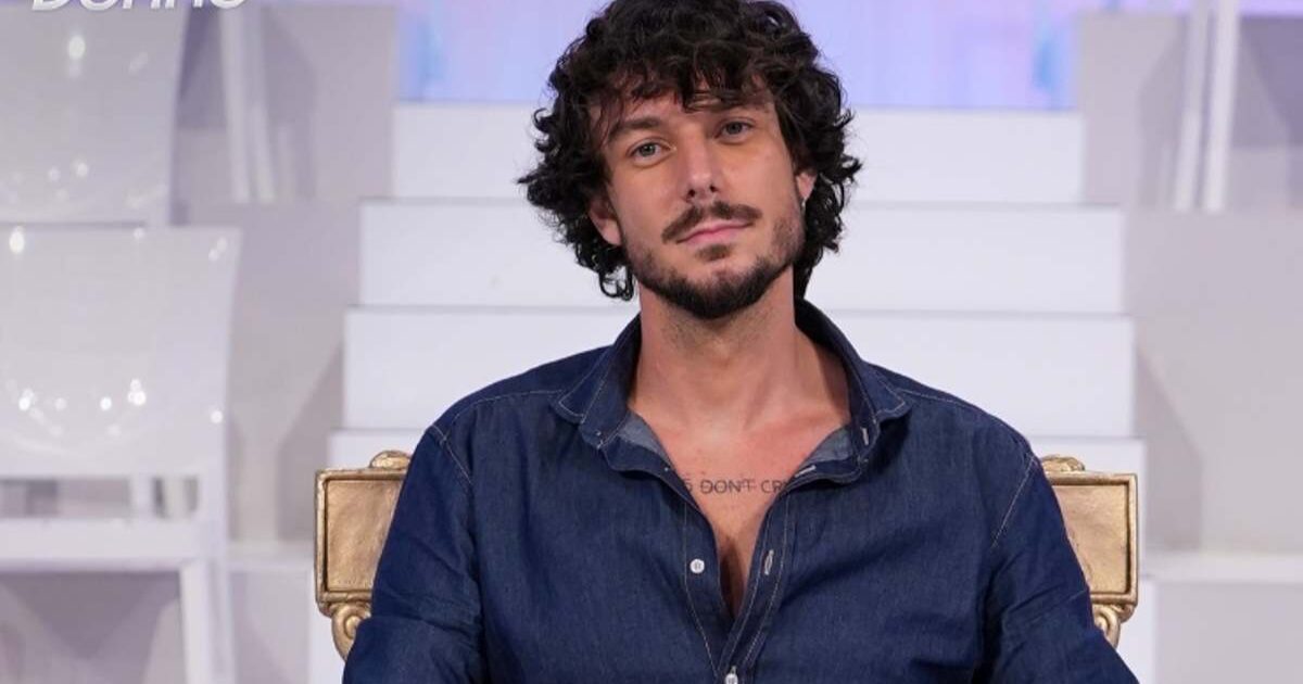 Uomini e Donne, è di Michele il primo bacio della stagione per il trono classico! Amal va su tutte le furie e prende la parola in studio Ecco cosa è successo..