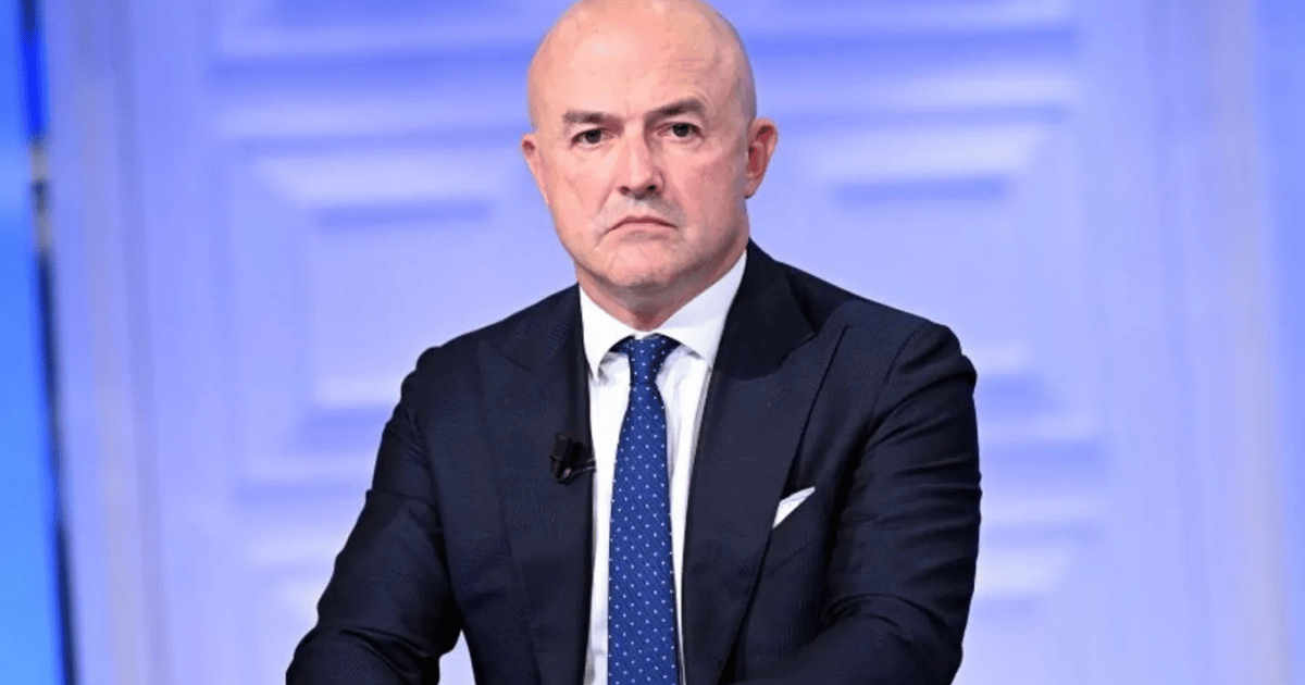 Gianluigi Nuzzi torna su Canale 5 con “Dentro la Notizia”: ecco quando va in onda il programma