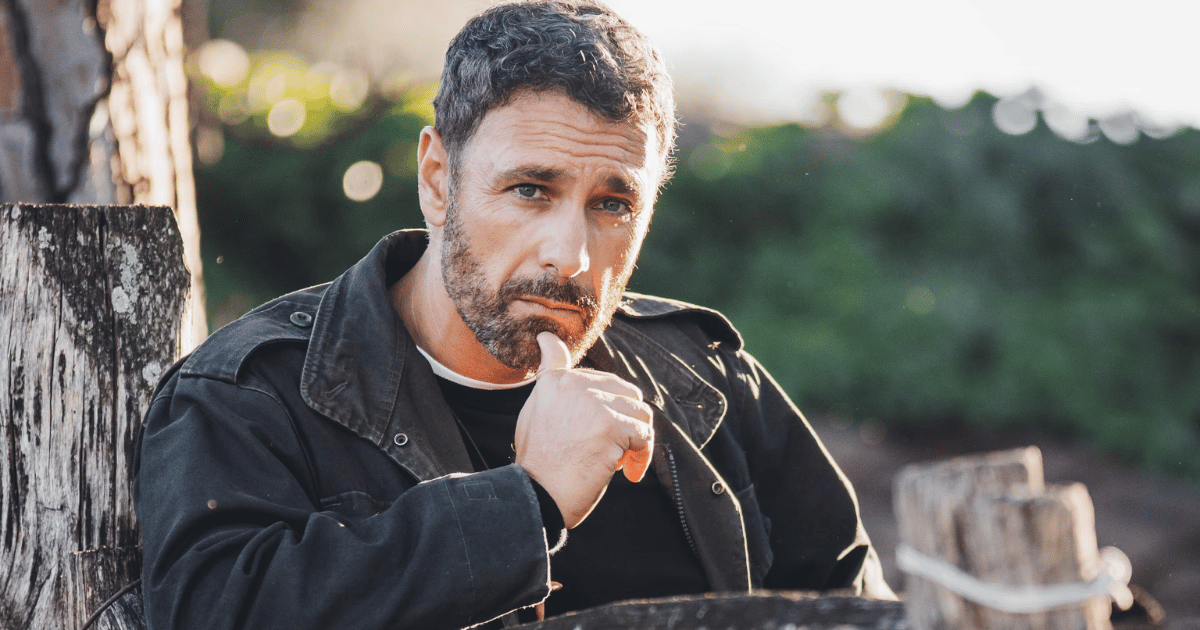 Raoul Bova torna sul set di Don Matteo: con lui anche il figlio Francesco, ecco in che ruolo