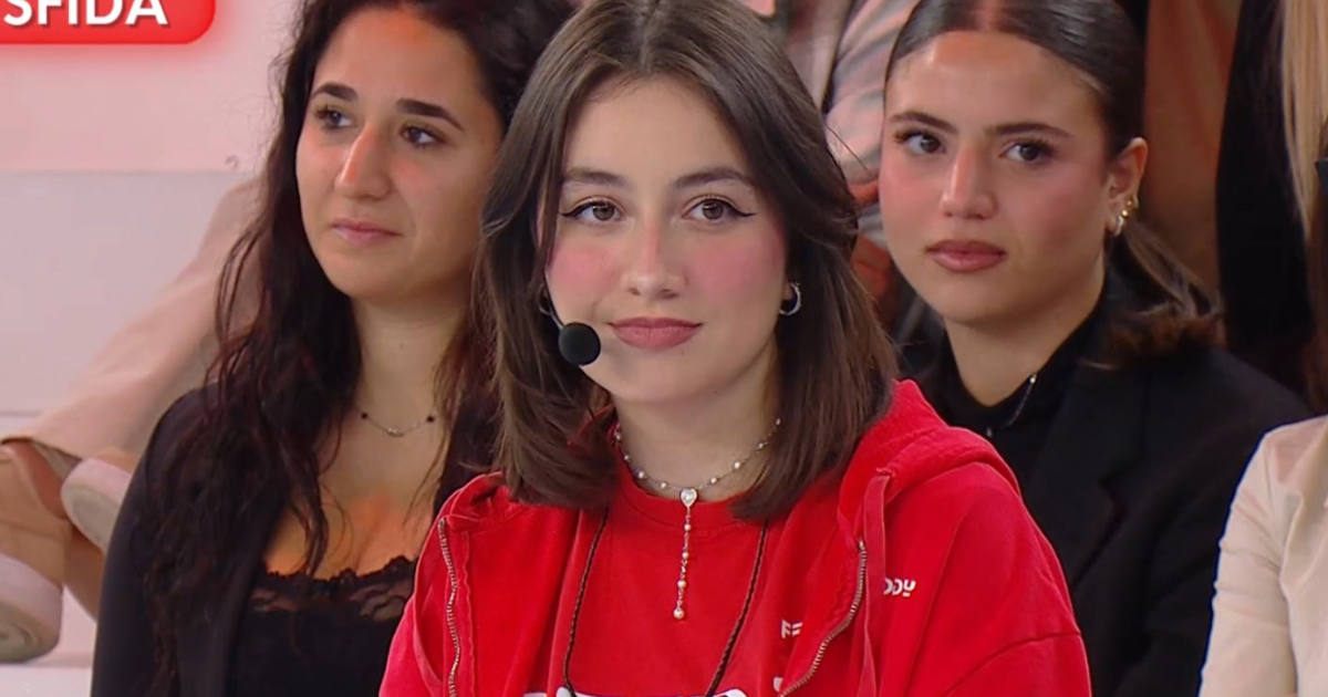 angie-canta-poco-poco-ad-amici-25-ecco-il-testo-della-canzone-e-i-complimenti-delle-radio