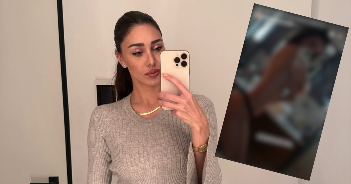 belen rodriguez foto specchio