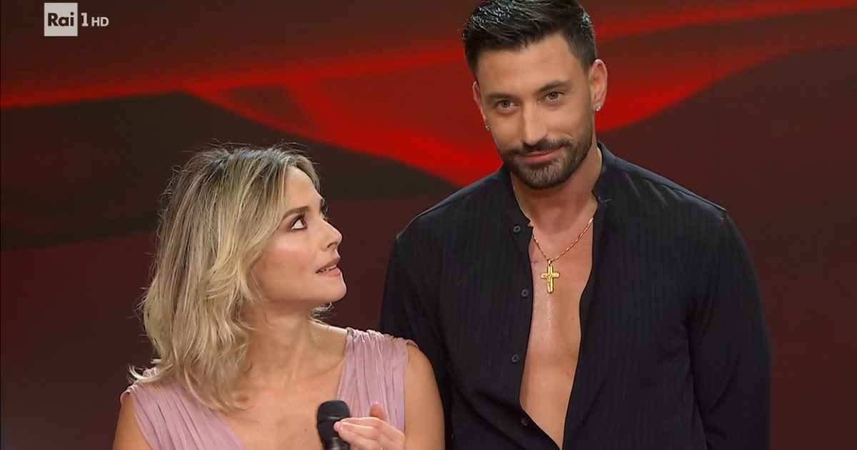 ballando-con-le-stelle-a-giovanni-pernice-e-uscita-una-spalla-durante-la-settima-puntata-come-sta-ora