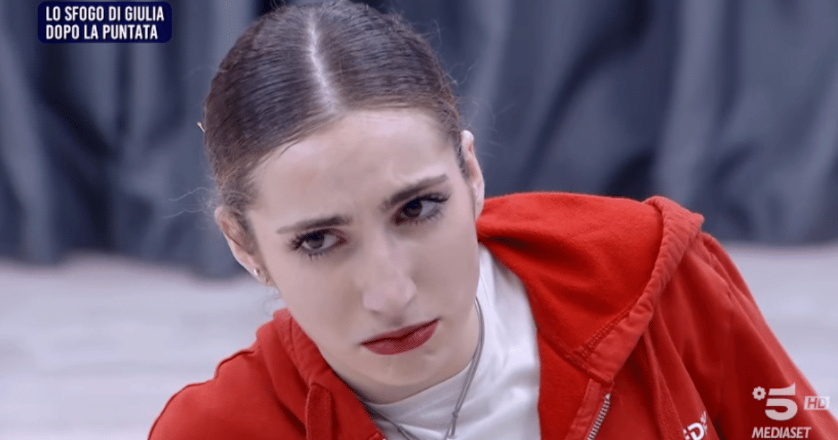 Amici 25, Giulia crolla post puntata: lo sfogo in lacrime (Video)