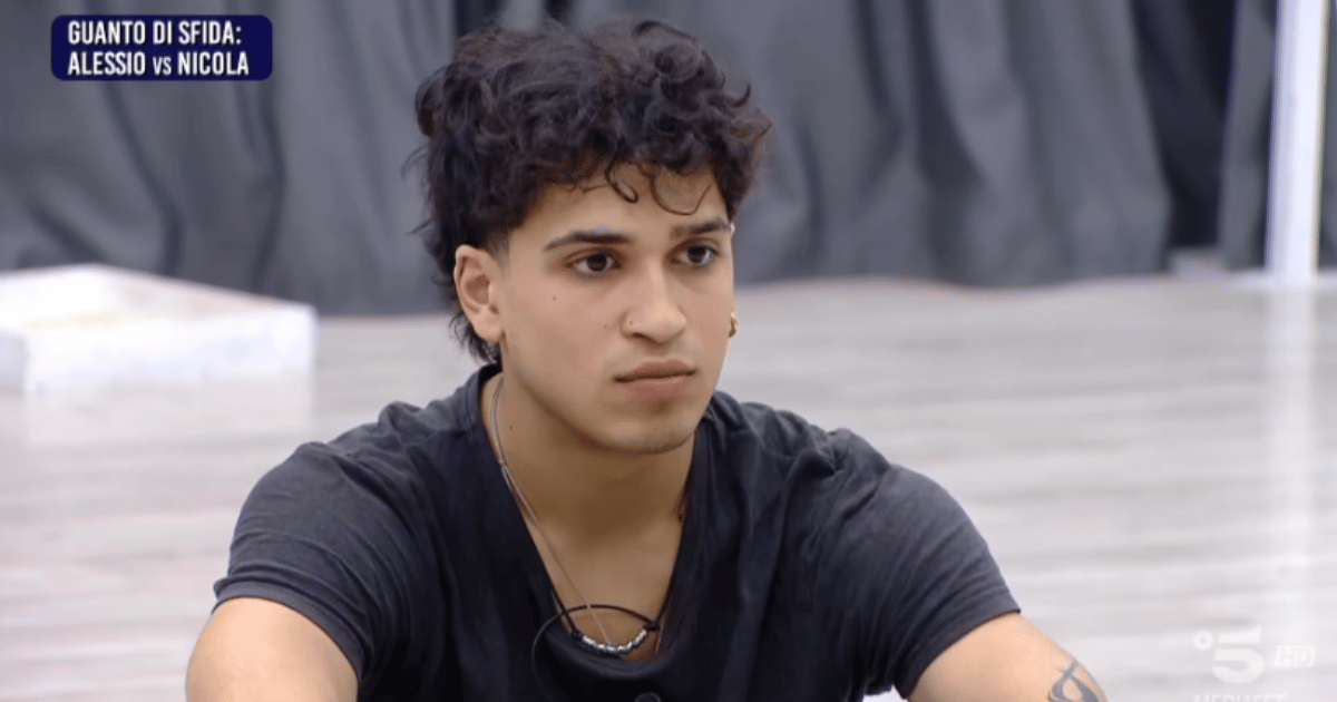 Amici 25, Emanuel Lo lancia un guanto di sfida verso Nicola: di cosa si tratta