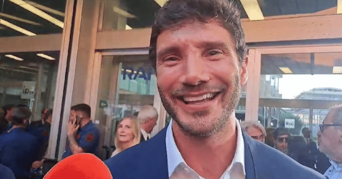 Sanremo 2027, Francesca Fagnani e Maria De Filippi: ecco chi potrebbe affiancare Stefano De Martino alla conduzione
