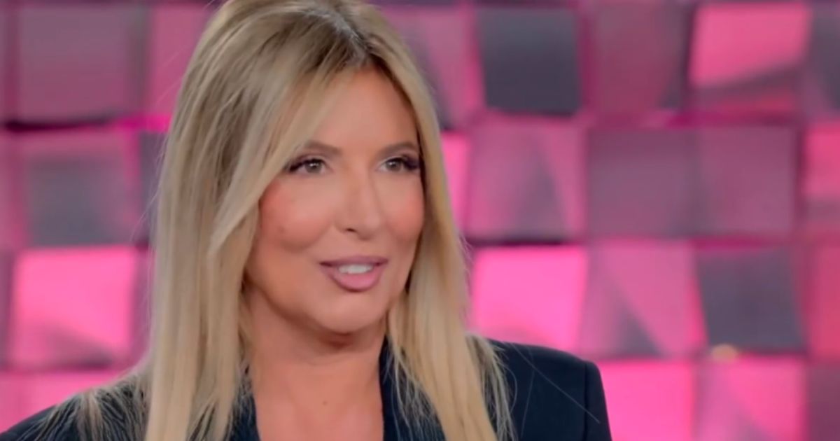 Verissimo: Selvaggia Lucarelli choc! Rinviate le nozze con Lorenzo