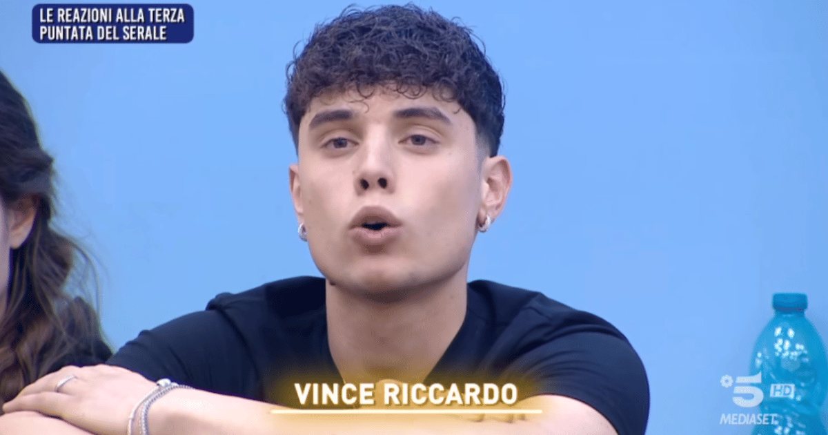 Amici 25, Riccardo commenta la sua esibizione al serale: “L’ho dedicata a mia madre”