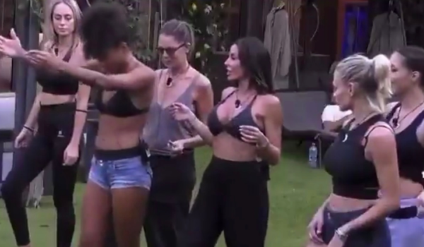 GF Vip Megan stuzzica Guendalina , “basta che metti la patata di lì”